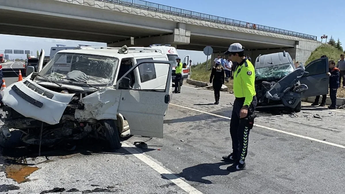 Kaza Aksaray’da: İki Araç Takla Attı, Yaralılar Var!