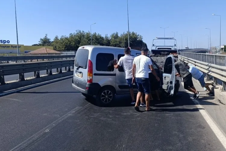 Kaza Sonrası Sürücü Burnu Kanamadan Kurtuldu!