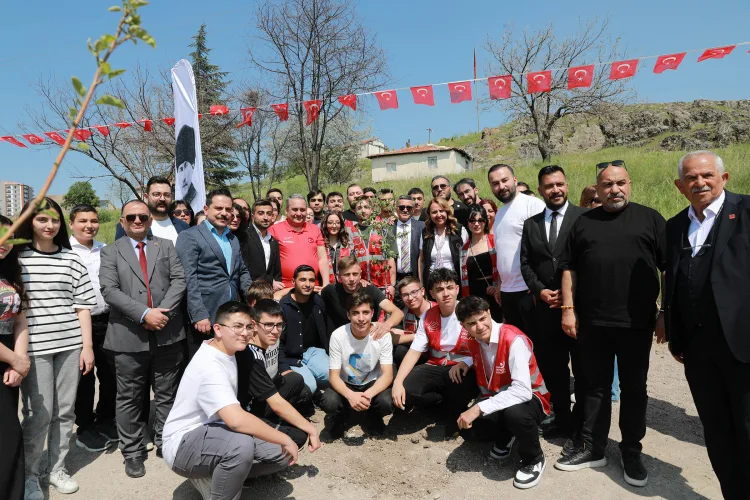 Keçiören’de 19 Mayıs’a Fidanlarla Anma Etkinliği