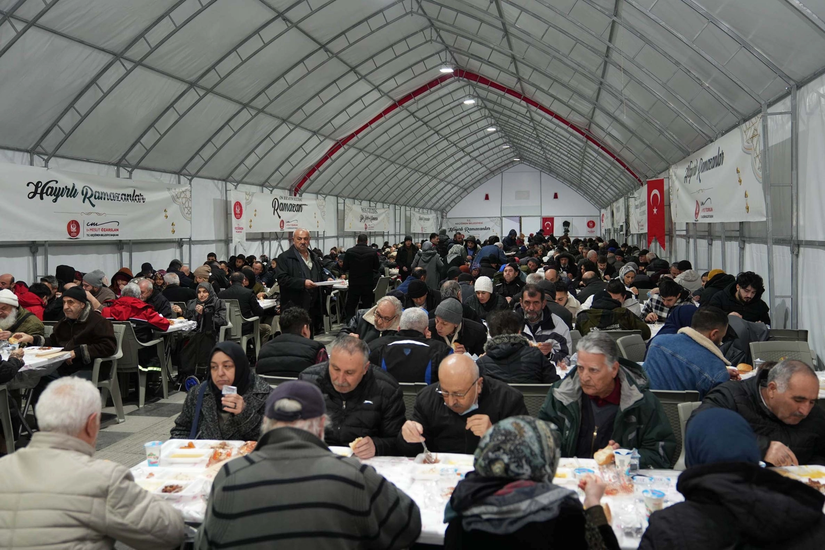 Keçiören’de 450 Bin Kişi İftar Sofrasında Buluştu