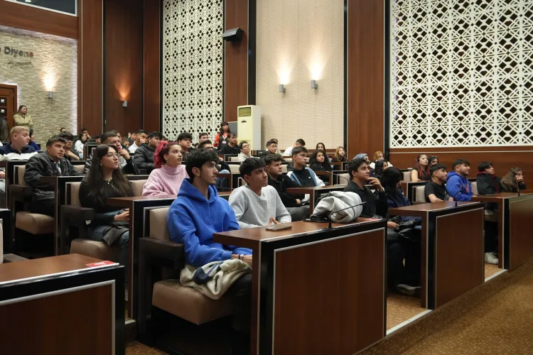 Keçiören’de Stajyer Öğrencilere Oryantasyon Eğitimi