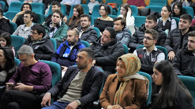 Keçiören’de Yapay Zeka Eğitimi Fırtınası!