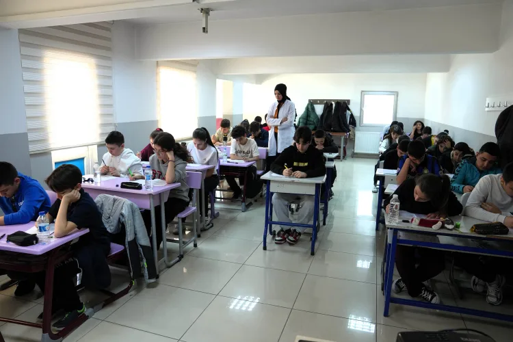 Keçiören’den Gençlere Eğitimde Büyük Destek!