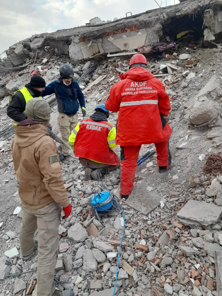 KEDAK, Depremi Unutturmamak İçin Sergi Açtı