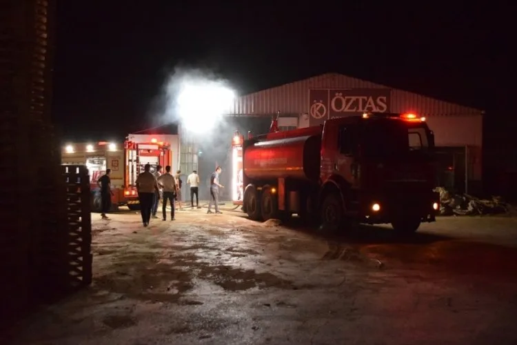 Kereste Fabrikasındaki Yangın Kontrol Altına Alındı