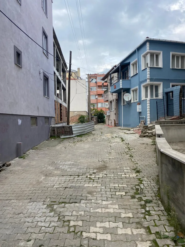 Keşan’da Çökmek Üzere Olan Yol Korkutuyor!