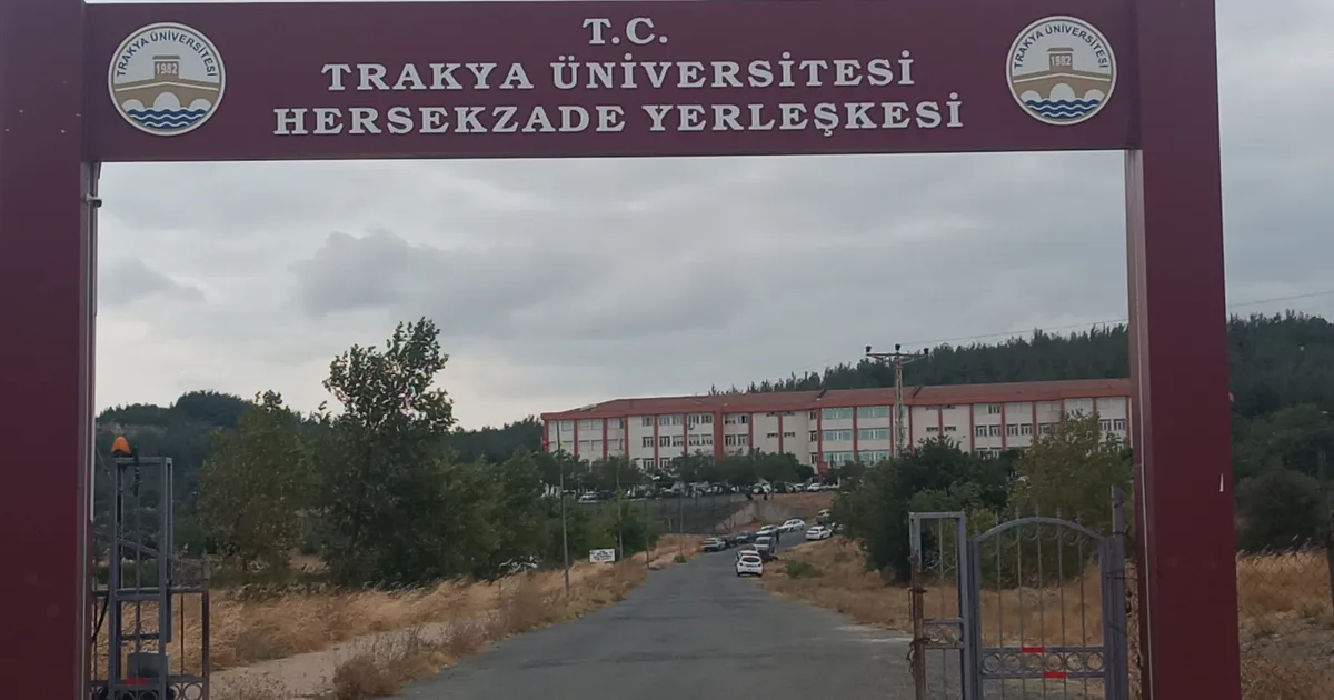 Keşan’da Uzun Otlar Temizlenmeyi Bekliyor!