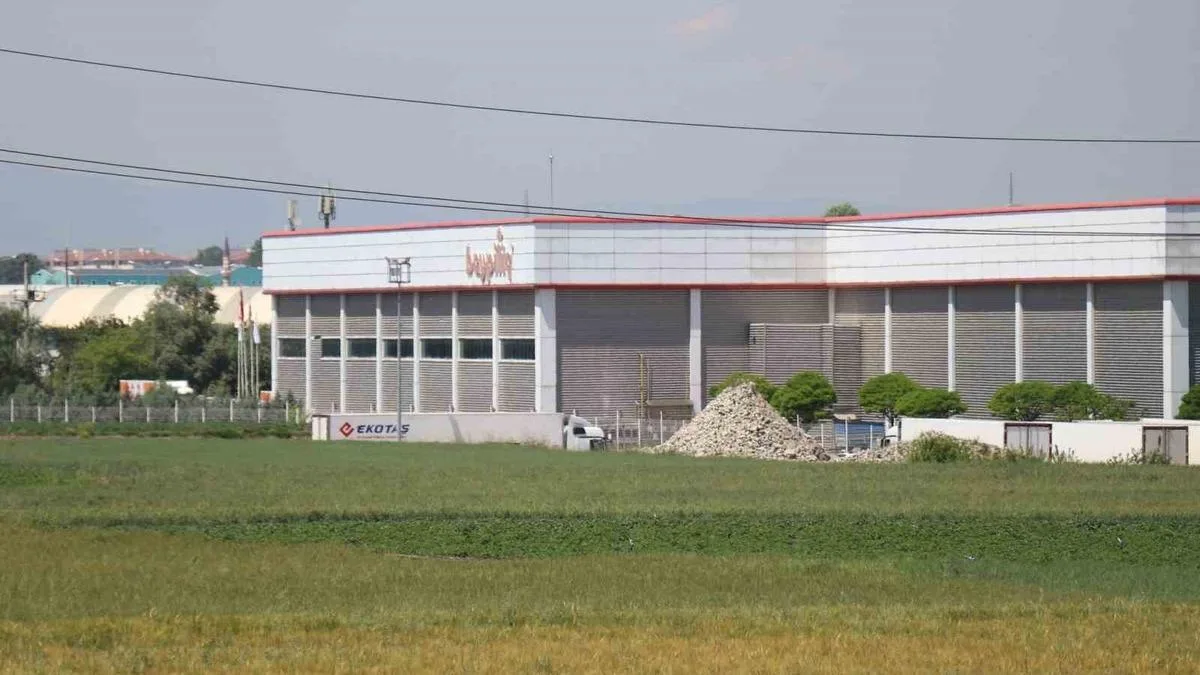 Kesimhane Temizlik İlaçlaması İşçileri Rahatsız Etti