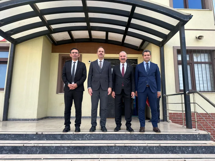 Kestel’de Eğitimde Yeni Dönem: Ahmet Uzun Görevde