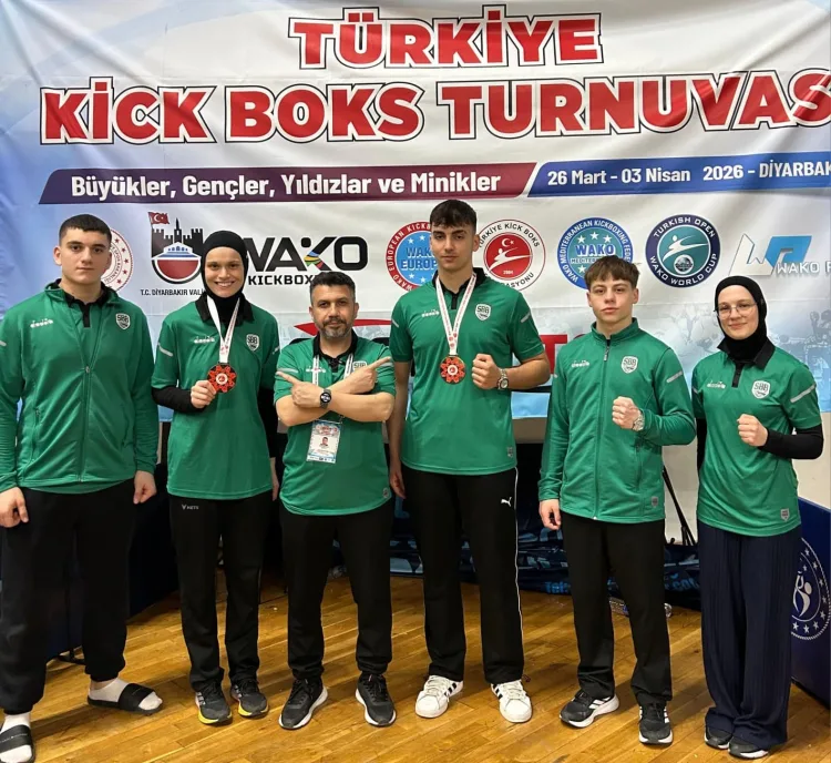 Kick Boks Şampiyonası’nda Sakarya’ya İki Altın!