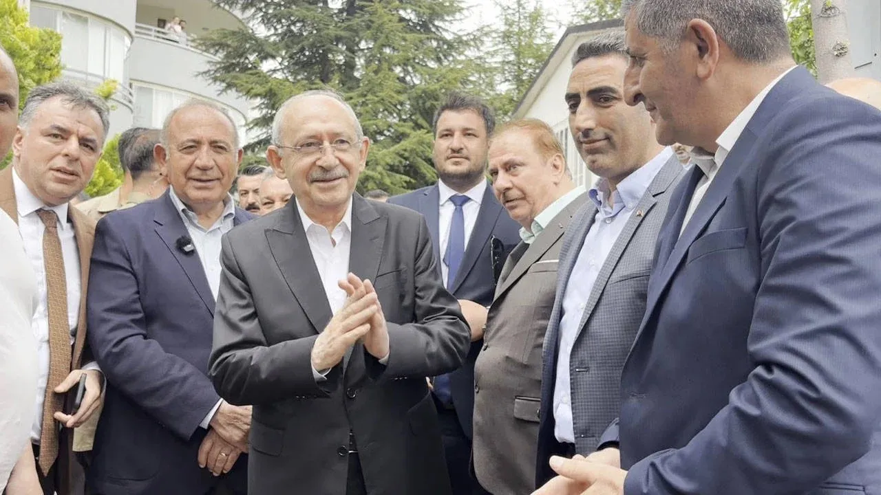 Kılıçdaroğlu’na Ziyaret: Bayramlaşma ve Müzakere Çağrısı