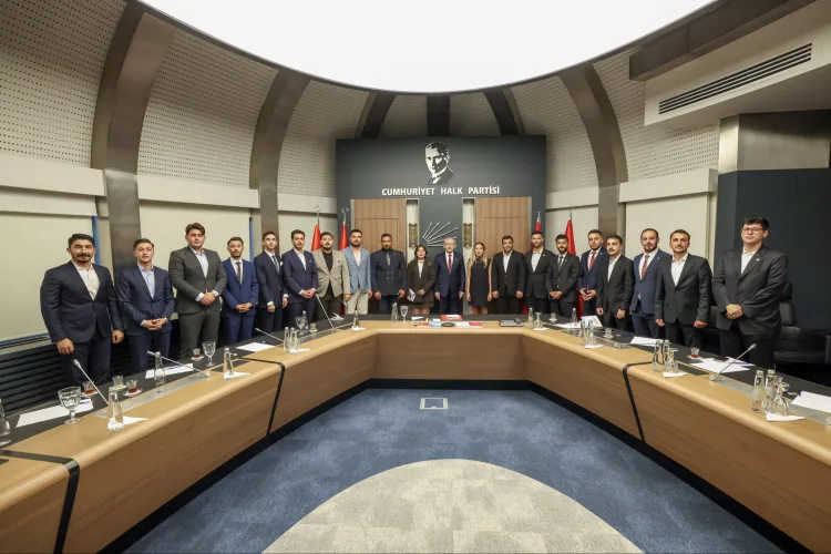 Kılıçdaroğlu’ndan Gençlik Kolları’na Destek