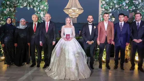 Kılıçdaroğlu’ndan Sürpriz Nikah Şahitliği