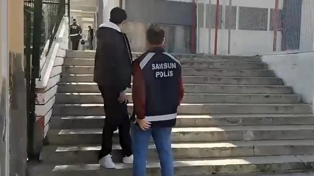Kimlik Krizi! Öğrenci Sınava Zamanında Ulaştı