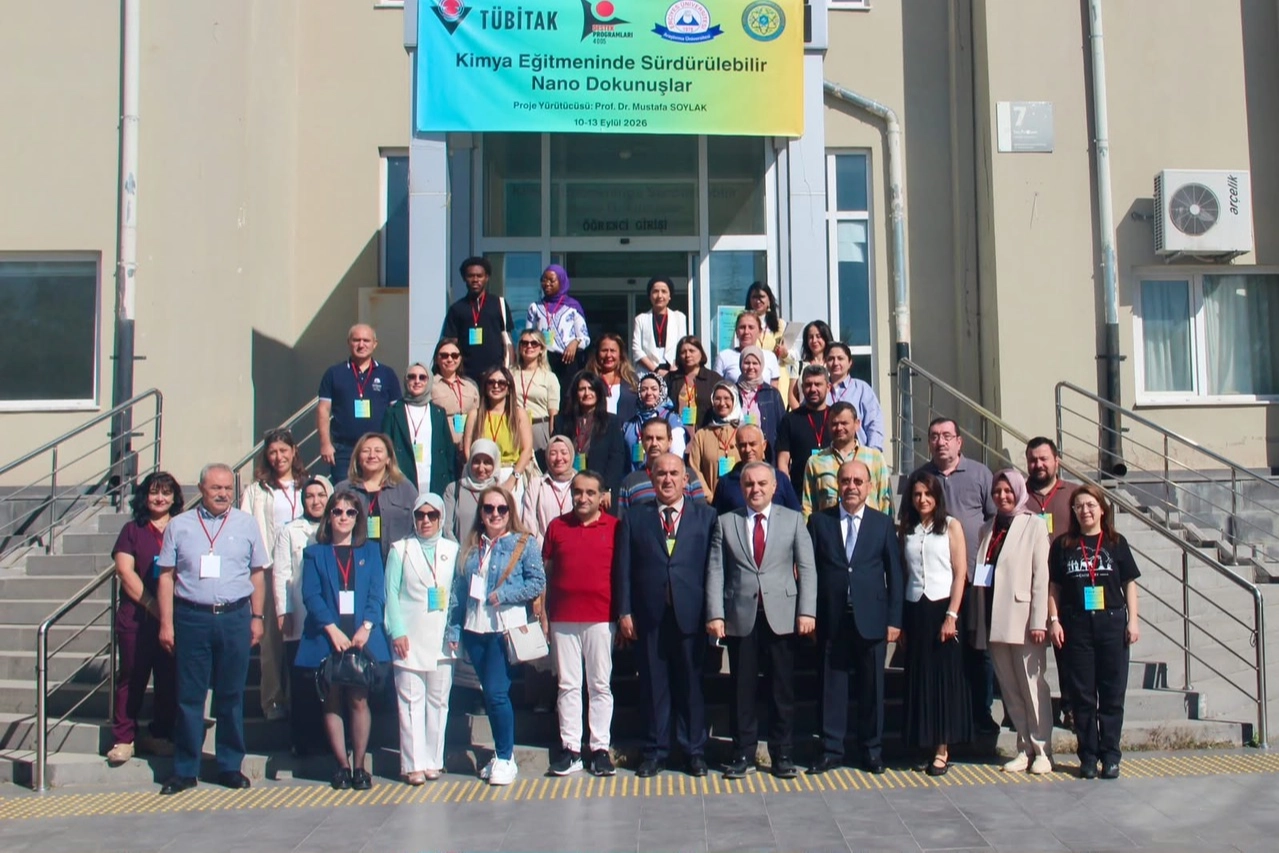 Kimya Eğitmenlerine Sürdürülebilir Eğitim Programı