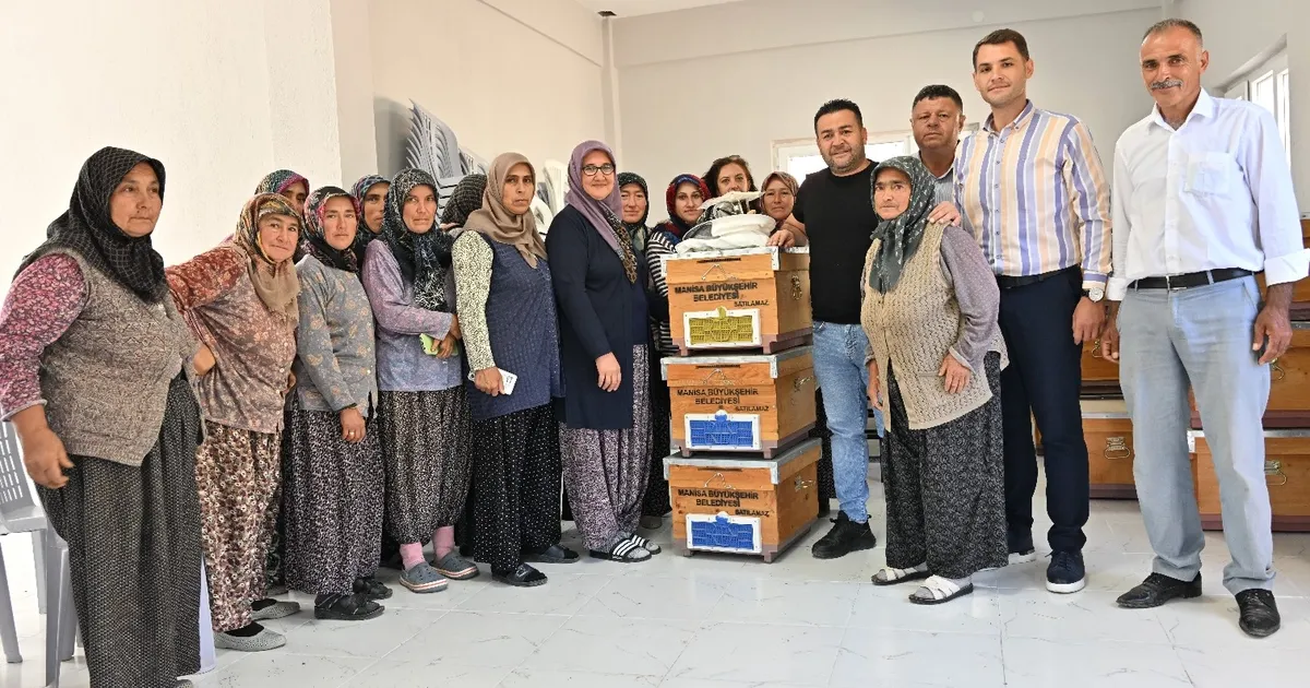 Kırkağaçlı Kadınlara Arıcılık Desteği!