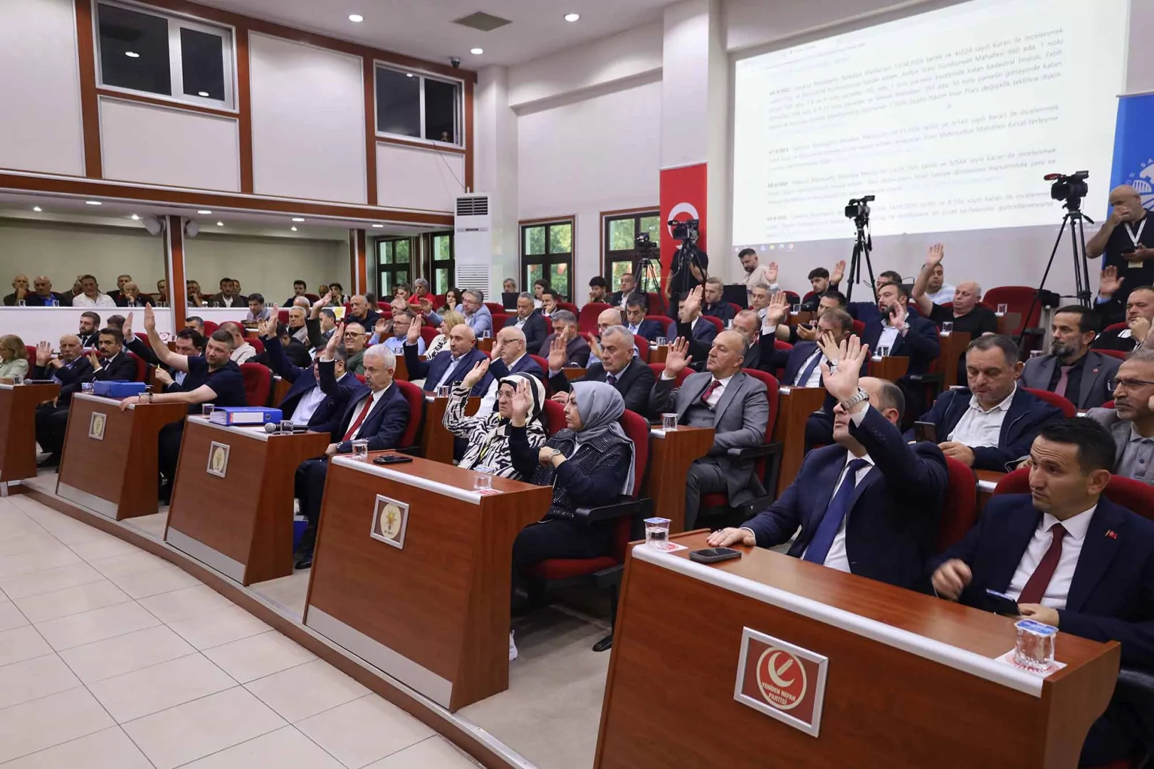 Kırmızı Dolmuşlar Taksiye Dönüşüyor!