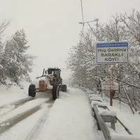 Kırsal bölgelerde karla mücadele sürüyor