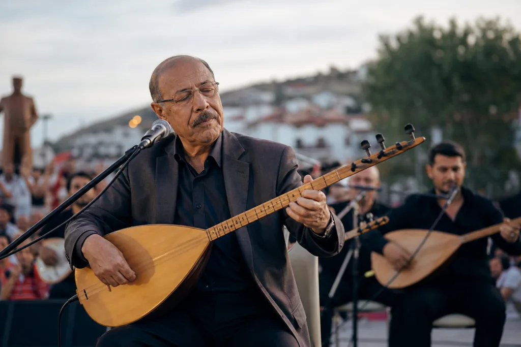 Kırşehir’de Ahilik Haftası’nda Neşet Ertaş Rüzgârı Esti