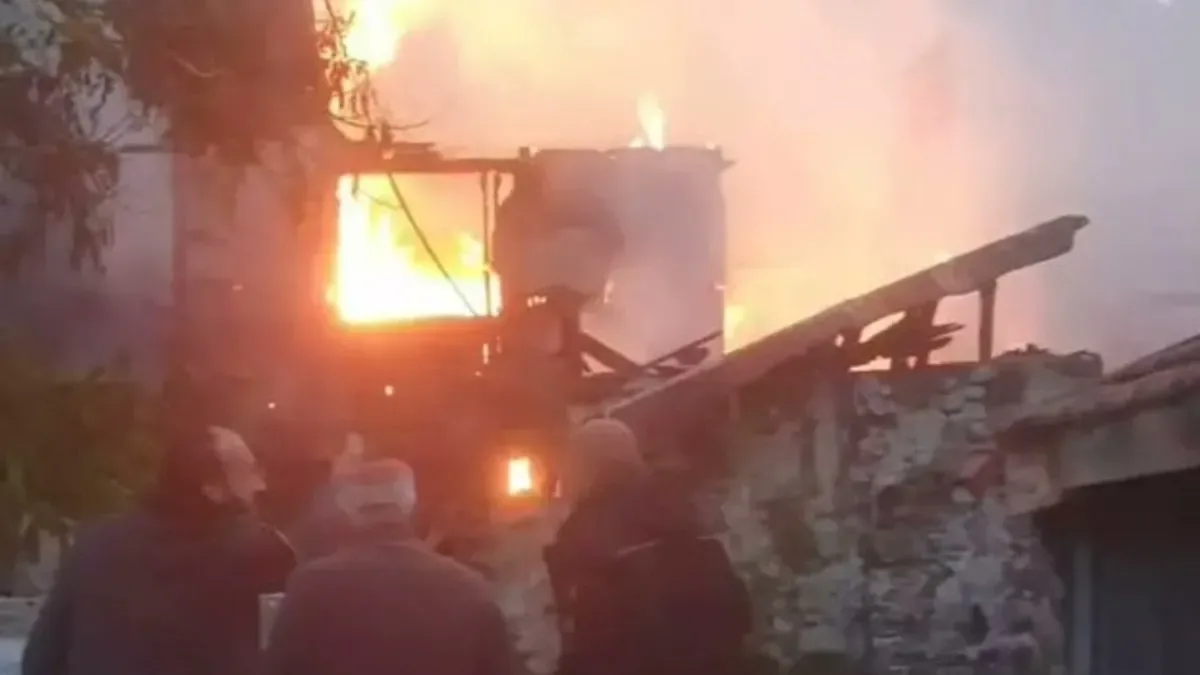 Kızılcahamam’da Korkutan Yangın: 5 Ev Kullanılamaz Hale Geldi!