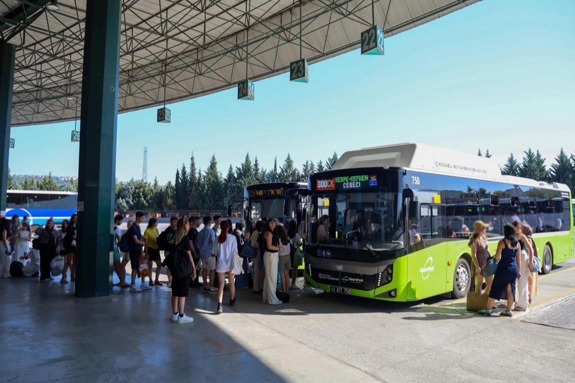 Kocaeli 800CK Hattı’yla 105 Bin Yolcu Sahillere Ulaştı!