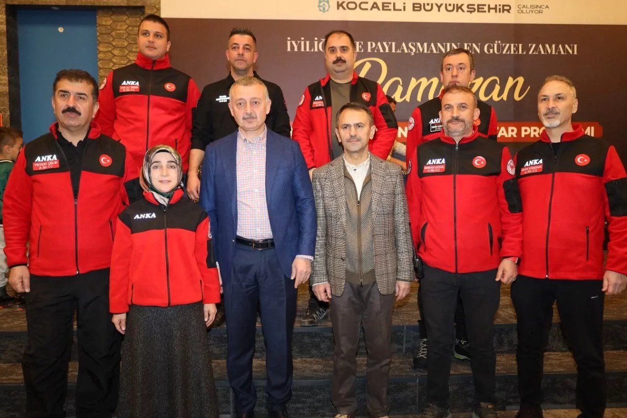 Kocaeli Büyükşehir Belediye Başkanı Doç.Dr.Tahir Büyükakın