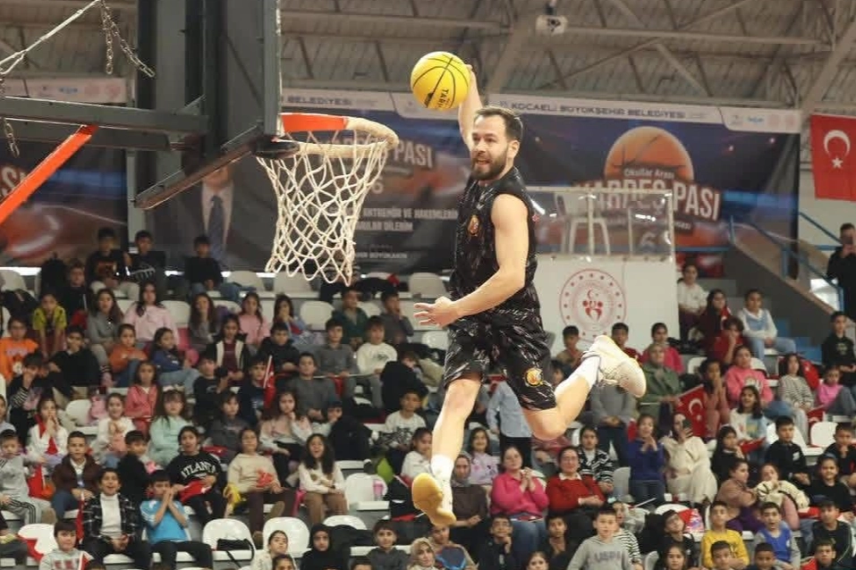 Kocaeli’de Kardeş Pası Basketbol Şampiyonası Başladı!