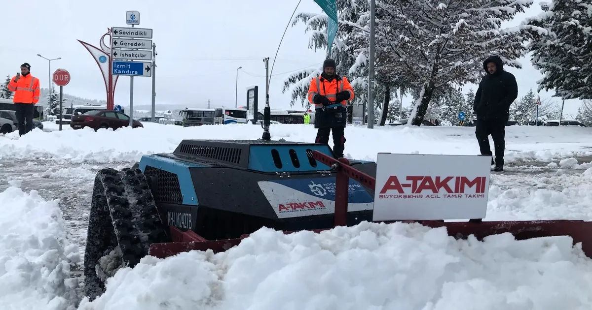 Kocaeli’de Karla Mücadelede Robotik Yenilikler