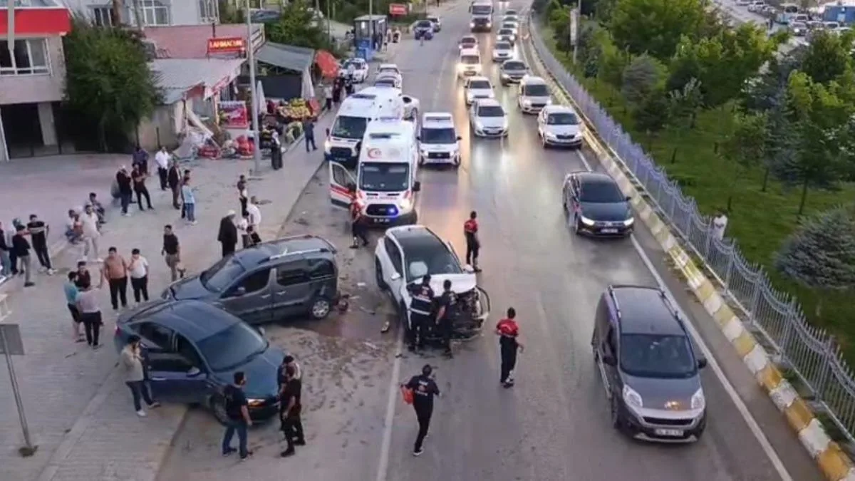 Kocaeli’de Trafik Kazası: 1 Yaralı!