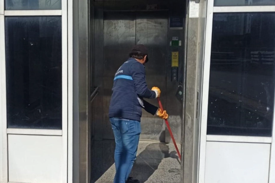 Kocaeli’de Üst Geçitlerde Hijyen Seferberliği!