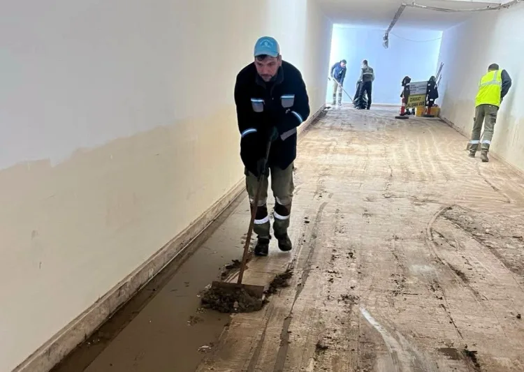 Kocaeli’de Yağmur Sonrası Temizlik Seferberliği!