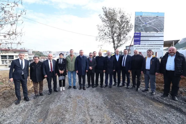 Kocaeli’de Yeni Köprülü Kavşak Projesi İncelendi