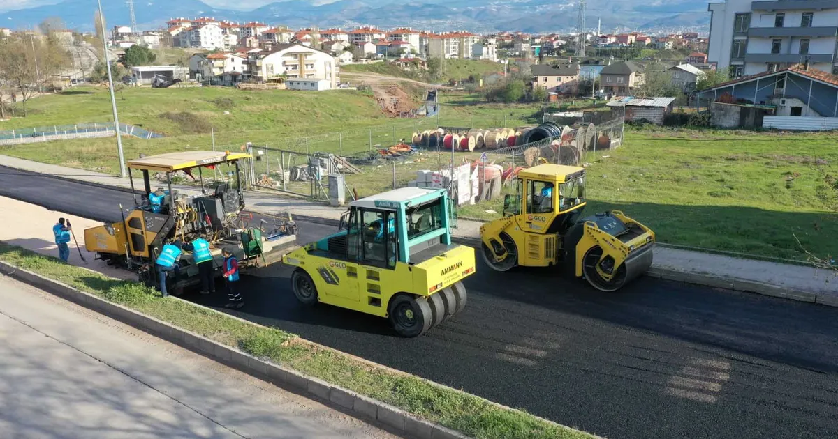 Kocaeli’de Yol Çalışmaları Hız Kesmeden Devam Ediyor