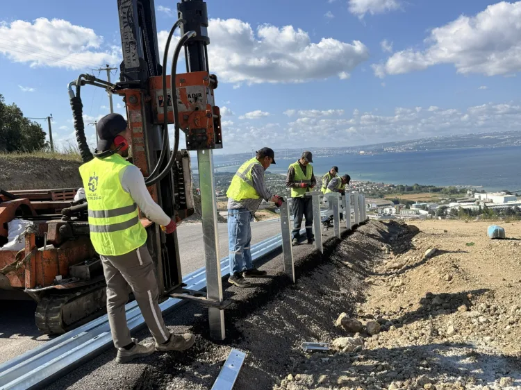 Kocaeli’de Yol Güvenliği İçin 8 Bin 250 Metre Otokorkuluk