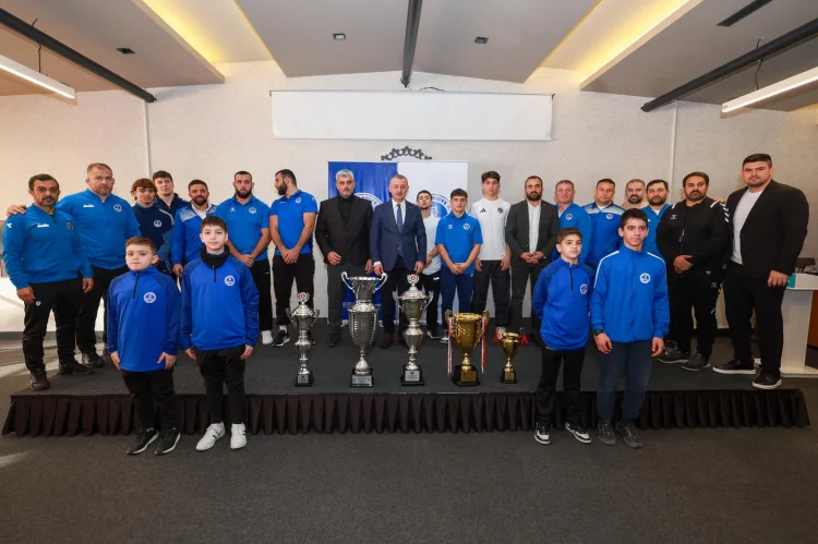 Kocaeli Kağıtspor, 2025’te 317 Madalya Kazandı!