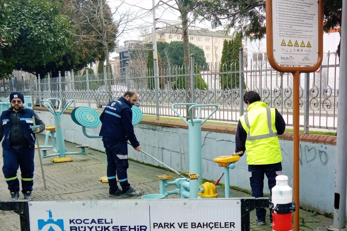 Kocaeli Parklarındaki Spor Aletleri Yenilendi!