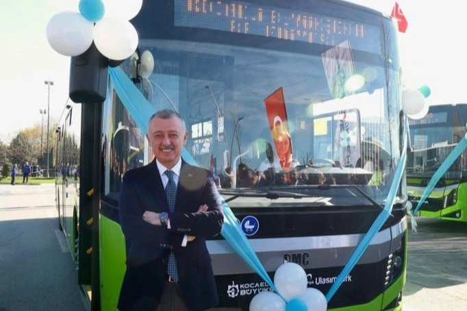 Kocaeli’ye 10 Tramvay, 68 Otobüs Katkısı!