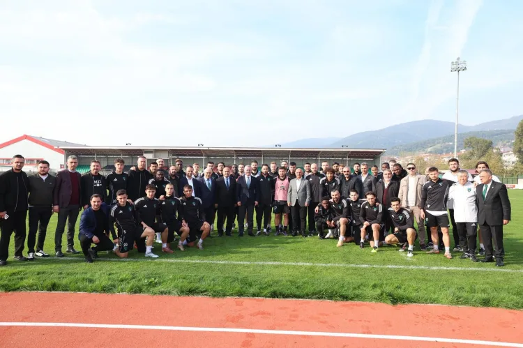 Kocaelispor’a Büyükakın’dan Moral Desteği
