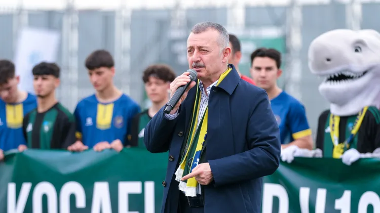 Kocaelispor ve İskeçe’den Dostluk Maçı