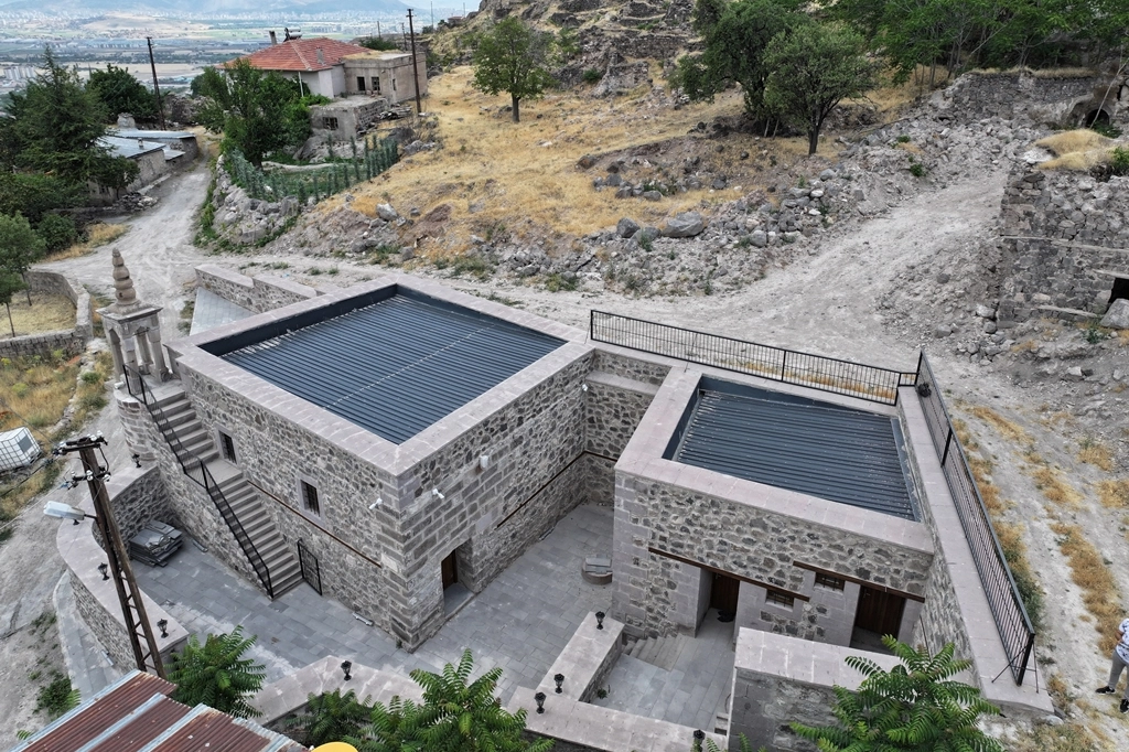 Kocasinan’da 8 Tarihi Eser Yenilendi!