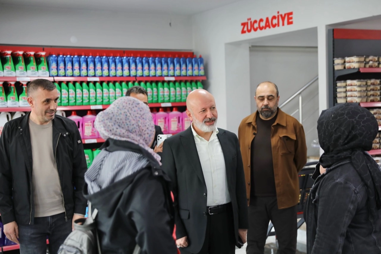 Kocasinan’da Bayram Öncesi Gülümseten Destek