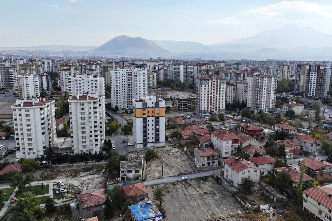 Kocasinan’da Kentsel Dönüşüm Hızla Devam Ediyor