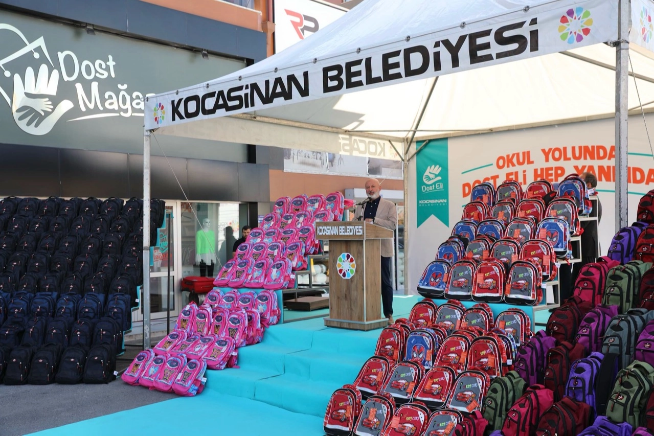 Kocasinan’da Öğrencilere Kırtasiye Desteği