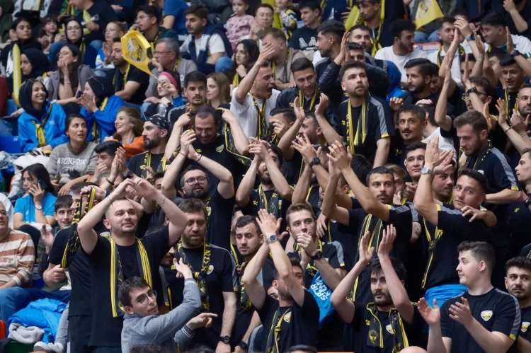 Konya Belediyespor Yarı Finale Yükseldi!