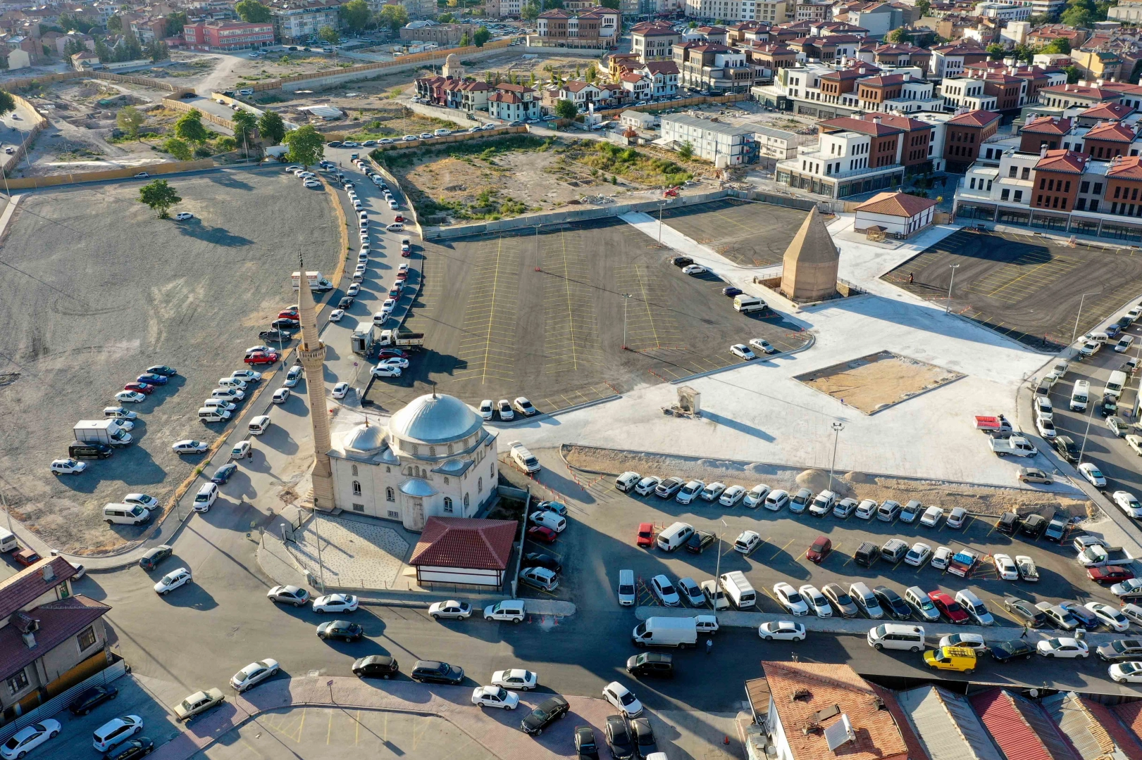 Konya’da 850 Araçlık Yeni Otopark Hizmete Girdi