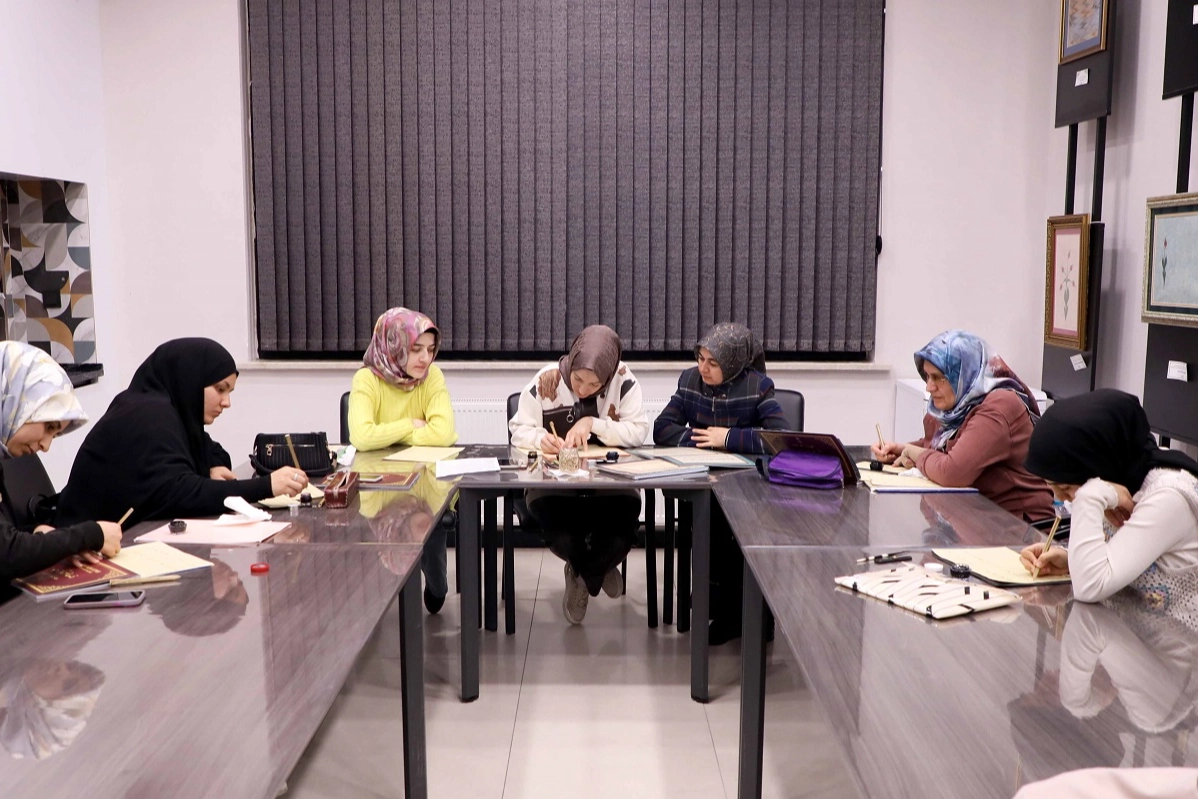 Konya’da Gençlik Merkezi 549 Öğrenciye Eğitim Sunuyor