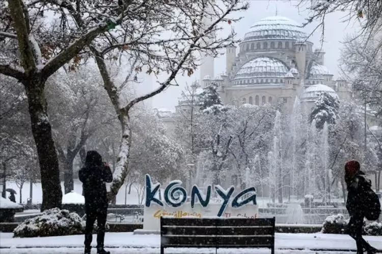 Konya’da Kar Yağışı Eğitime Ara Verdirdi!