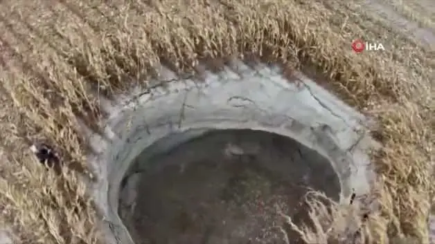 Konya’da mısır tarlasında yeni obruk