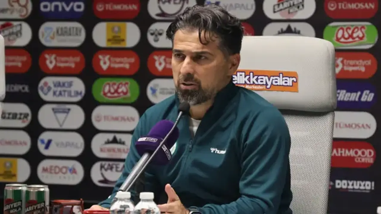 Konyaspor, Galatasaray'a 4-0 Yenildi: İlhan Palut Açıklamalarda Bulundu