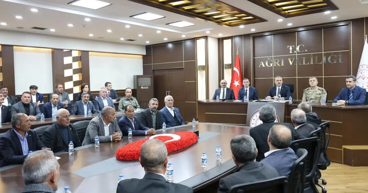 Köy Muhtarlarıyla İhtiyaçlar Değerlendirildi